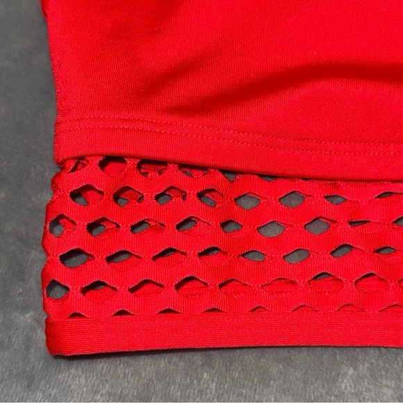 Victoria’s Secret PINK Ultimate Lightly Lined Sports Bra Size Medium Red - Picture 2 of 8